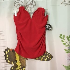 JOLIE & JOY~NWT~LACY/MESH CAMI SIZE XL WITH PLUNGING BRA IN RED~LINED